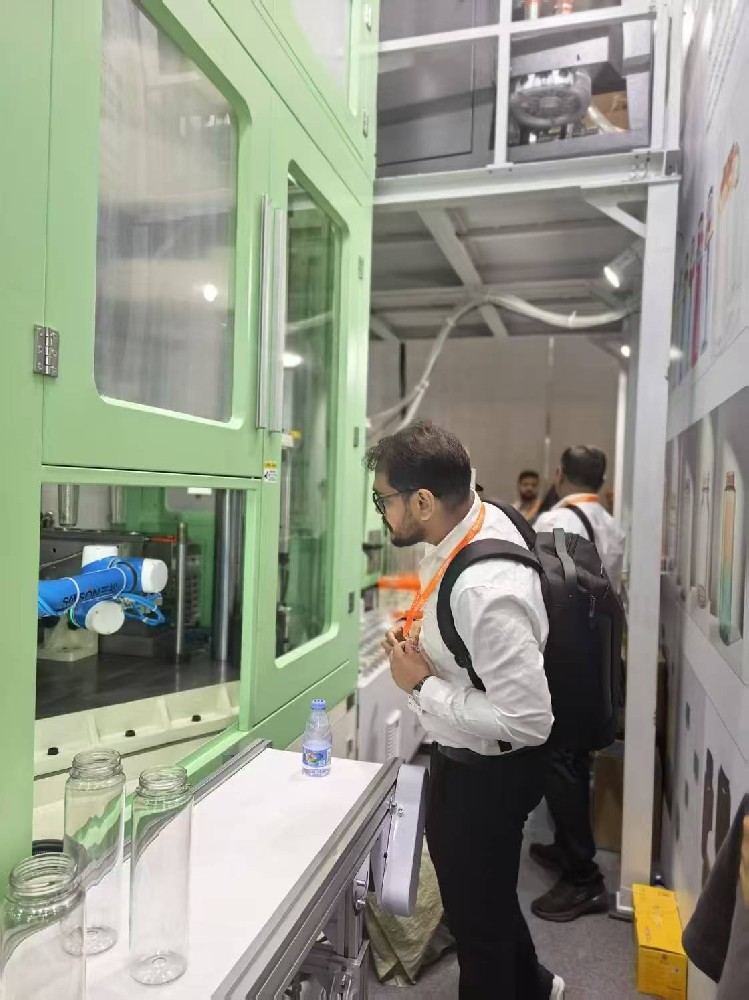 柳州三松取瓶机器人