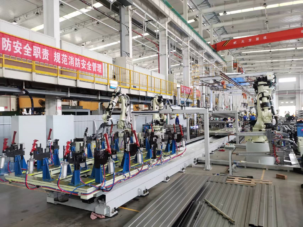 车厢底板双滑台焊接线